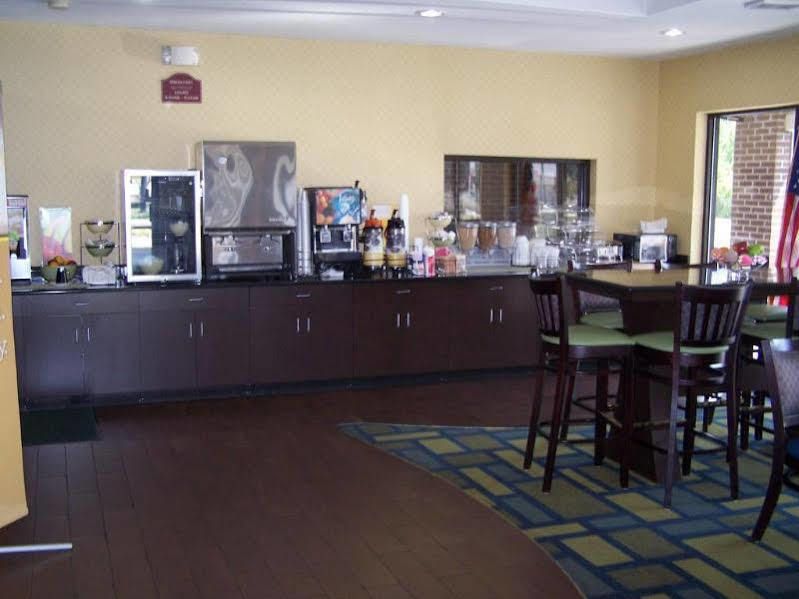 Quality Inn Kenly I-95 Экстерьер фото